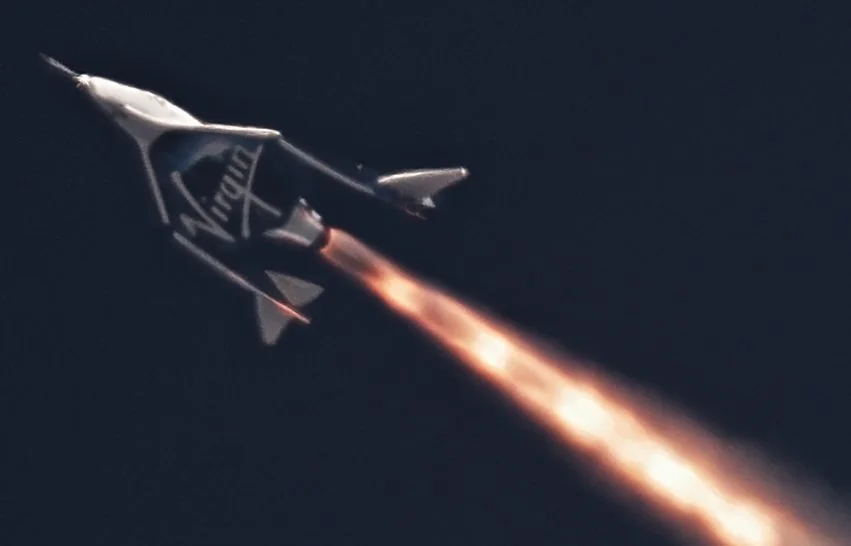 SpaceShipTwo under rocket power, hybrid motor firing during ascent